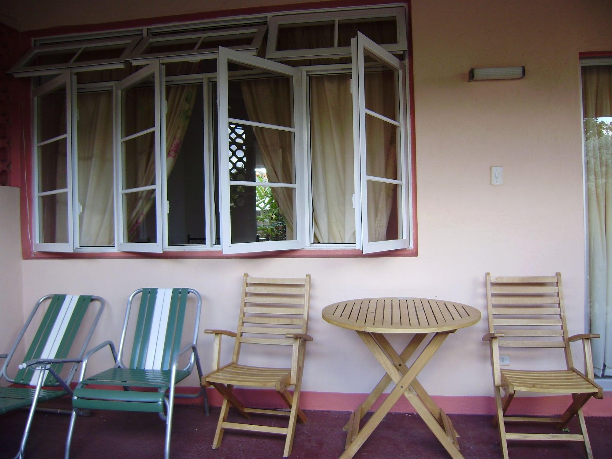Angler Apartments Saint James Kültér fotó